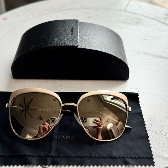 Prada Sunglasses - Picture 3 of 7